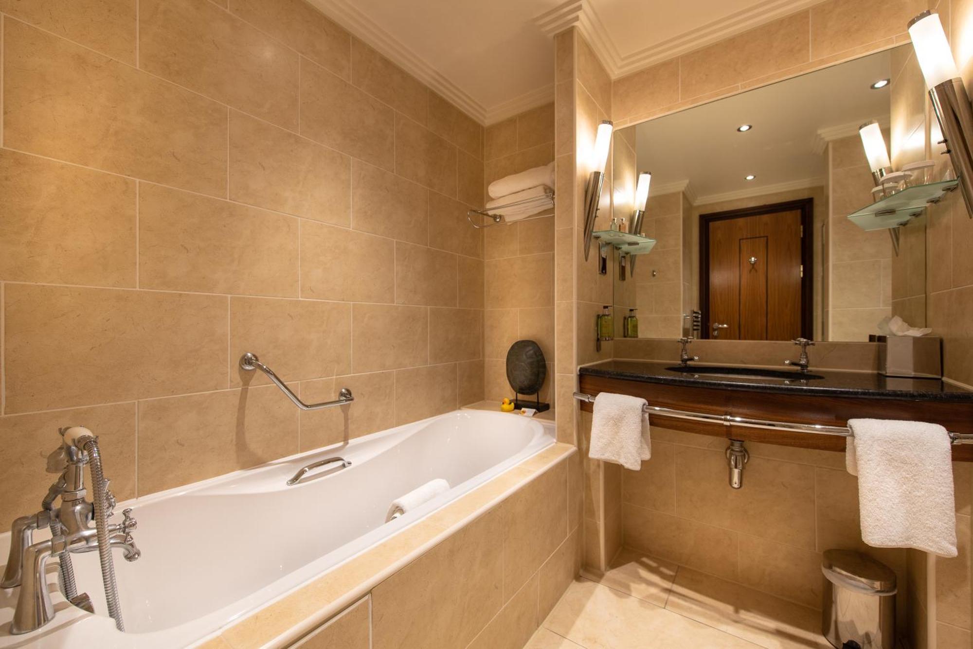 דרבי Morley Hayes Hotel מראה חיצוני תמונה